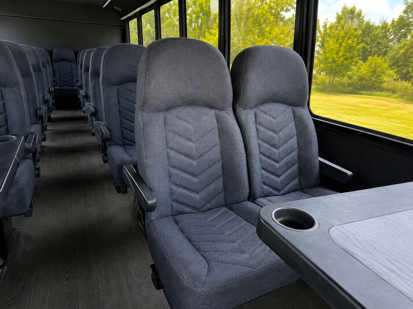minibus rentals in alhambra for small group and single classroom field trips
